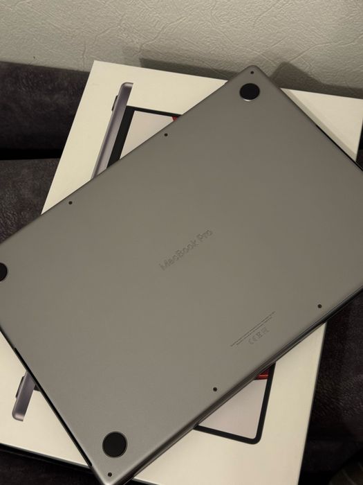 MacBook Pro 16” (M1 Pro, 2021)