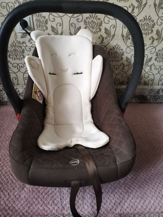 Десткое авто кресло