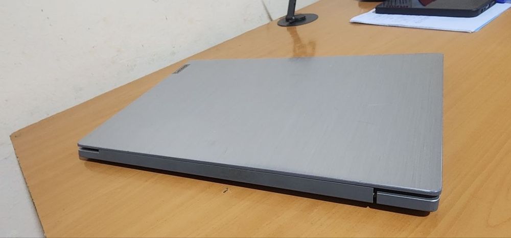 Lenovo sotiladi holati yaxshi