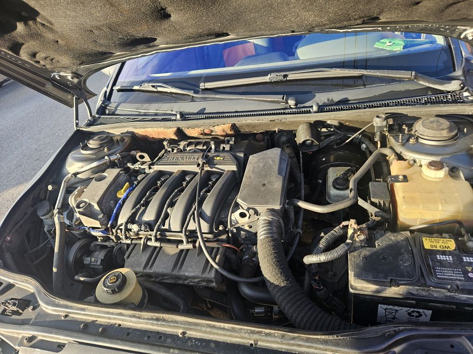 Vând Renault Laguna