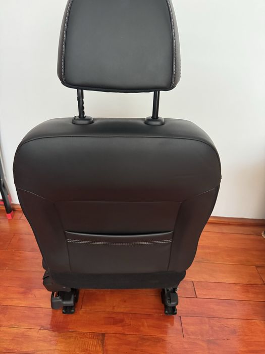 Scaun piele stanga sofer Renault Megane 4 2016-2025
