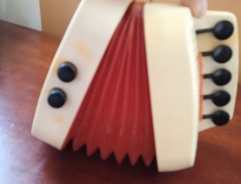 Игрушка детская винтаж СССР Гармошка ритм ,рабочая 16х12 см.