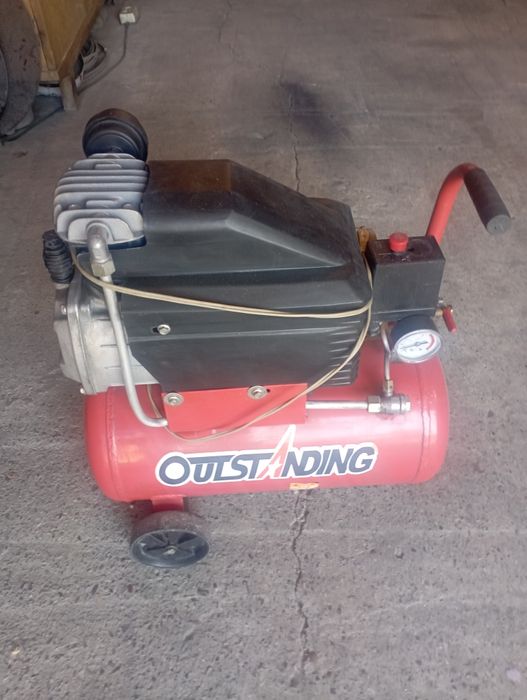 Воздушный компрессор