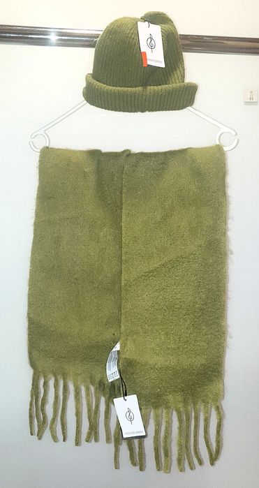 Caciula si fular Stradivarius , verde Olive , NOI , Eticheta