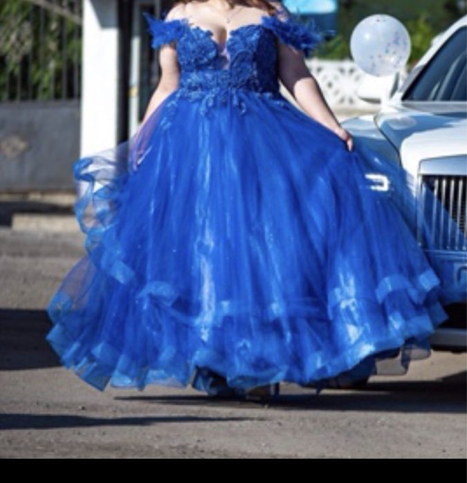 Бална рокля размер л-хл