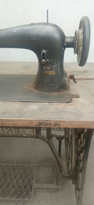 Швеиная машинка зингер