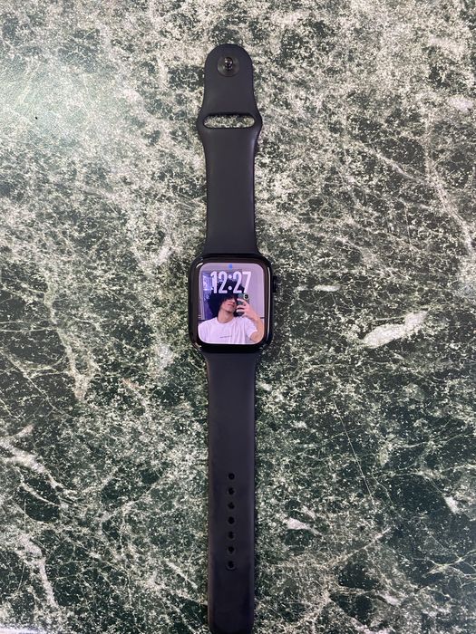 Продам  апл вотч