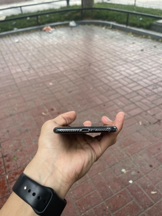 Iphone 7 plus srochno sotiladi