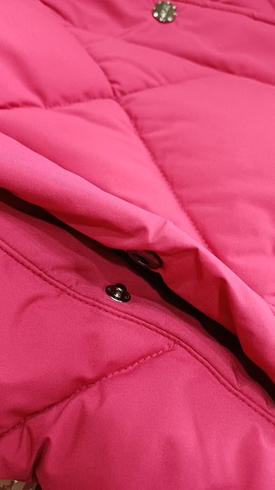 Прекрасно чисто ново яке DKNY