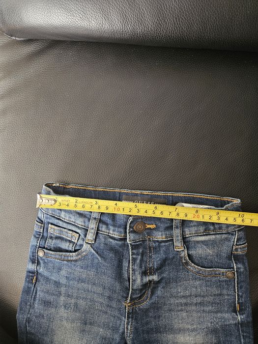 Детски дънки GUESS