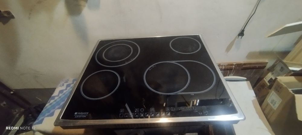 Варочная поверхность Аристон
