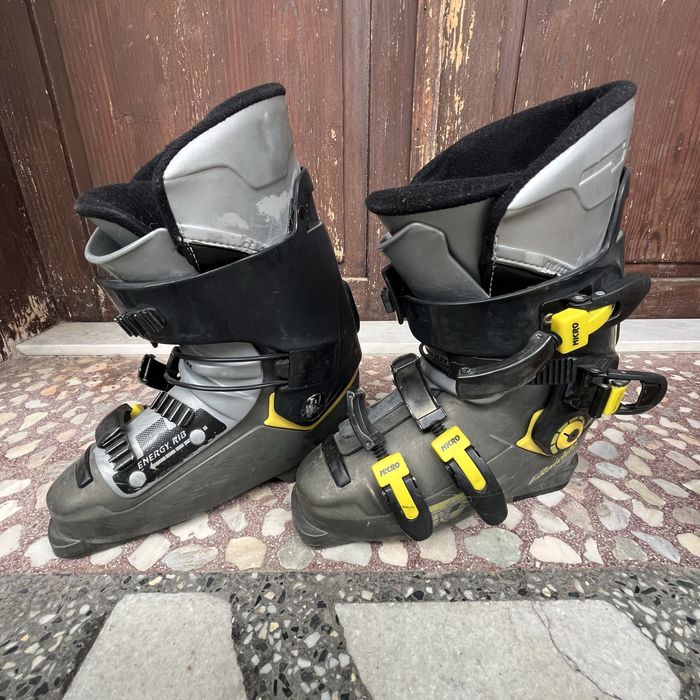 Ски обувки