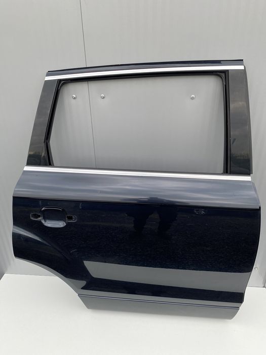 USA Dr spate Audi Q7 cod de culoare LC5F