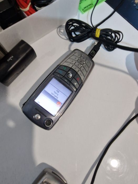 Telefoane Sony Ericsson si Motorola cu incarcator