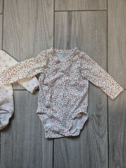 Set pijamale si body-uri H&M [62]