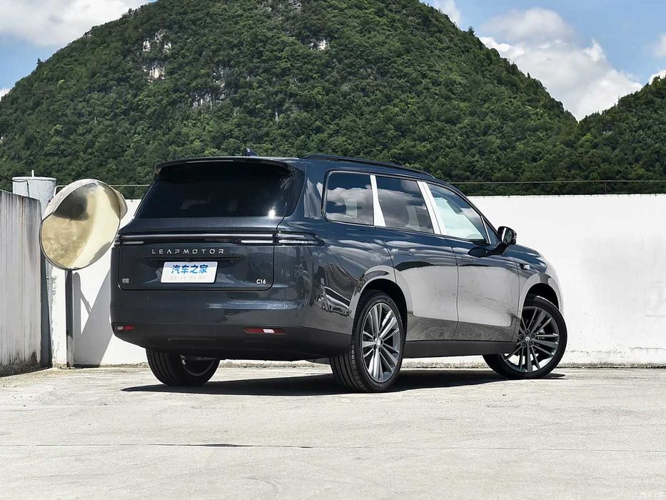 Leapmotor C16 premium dop 200km 0 probeg 2026yil