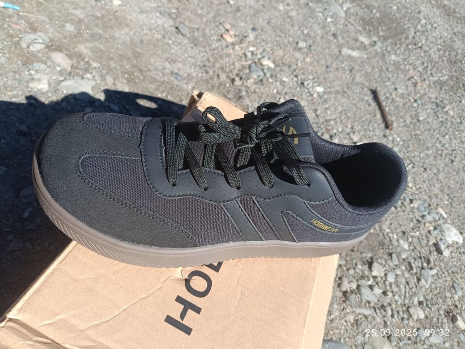 Кросовки черные босоноги