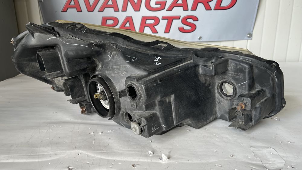 2 броя ляв фар и 2 броя десен фар Suzuki SX4