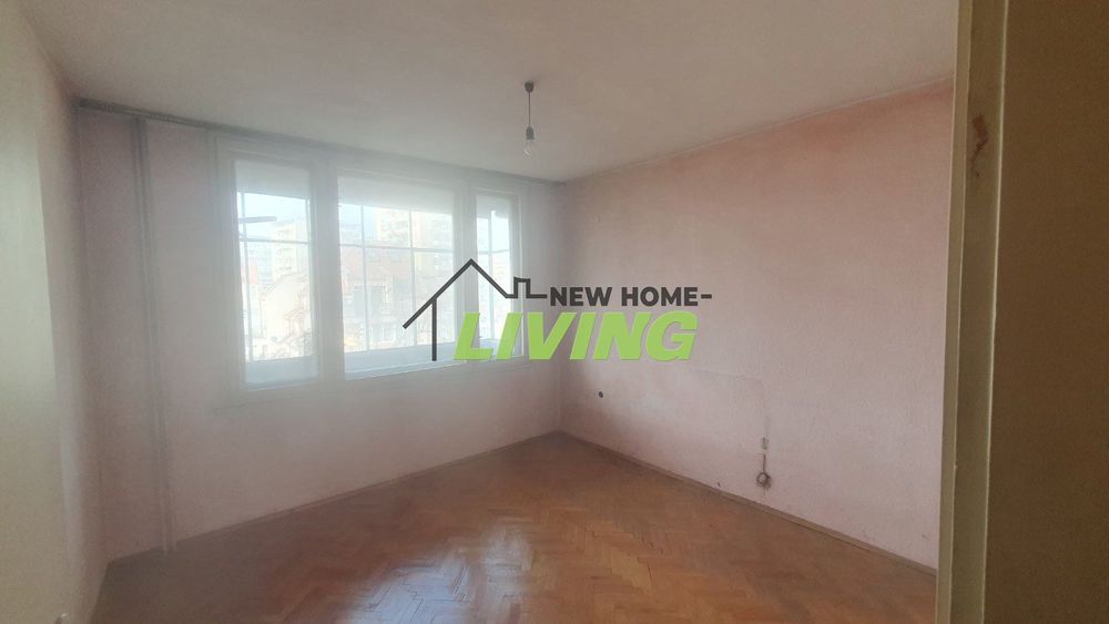 Продава се Тристаен апартамент в Пловдив, Каменица 1 - 110 кв.м за 1591 €/кв.м - Снимка #2