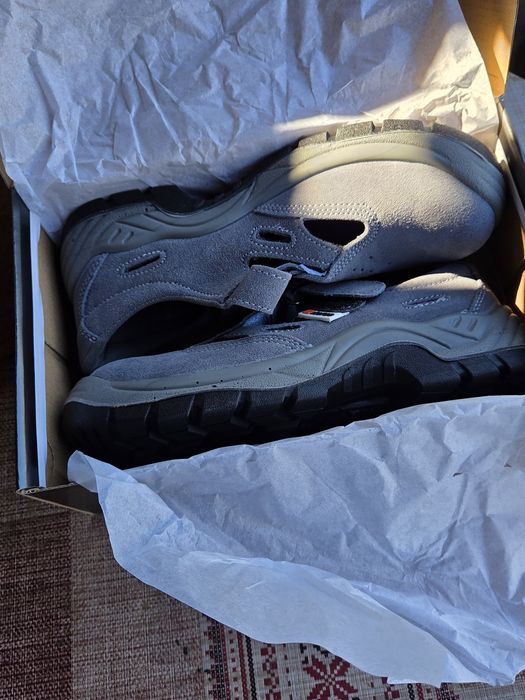 Рабитни обувки 42 номер