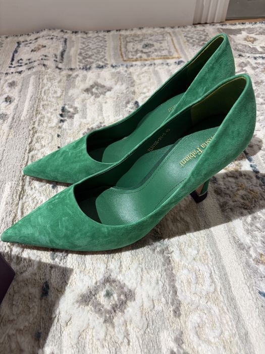 Продам туфли 40 размер Fabiani