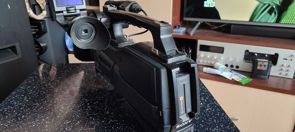 Продам Профессиональную кмеру