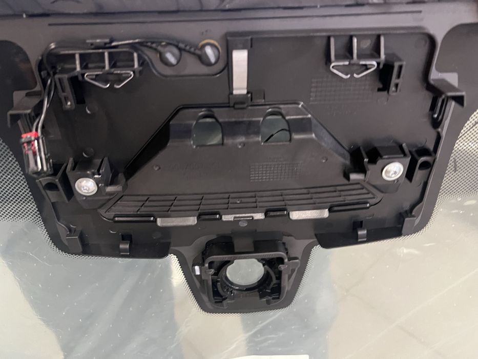 Челно стъкло за BMW X7 G07 / G07 LCI