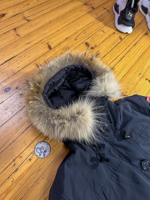 Canada goose puffer jacket яке