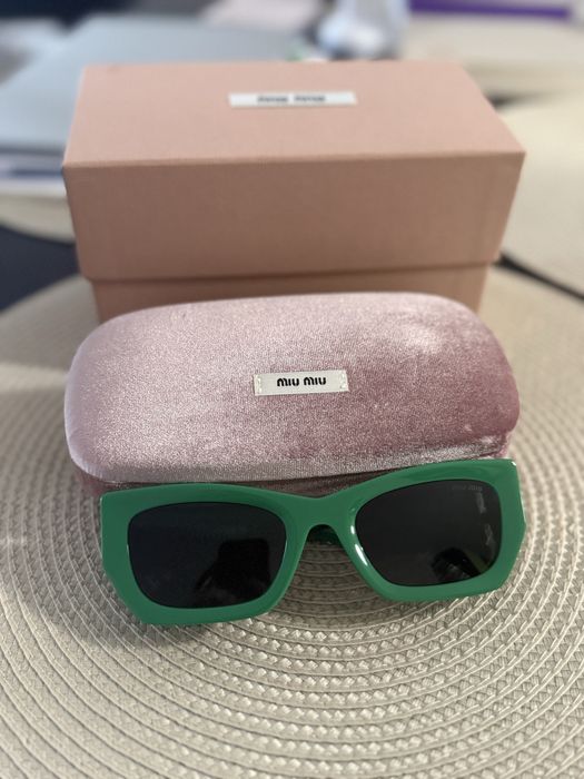 Зелени слънчеви очила Miu miu