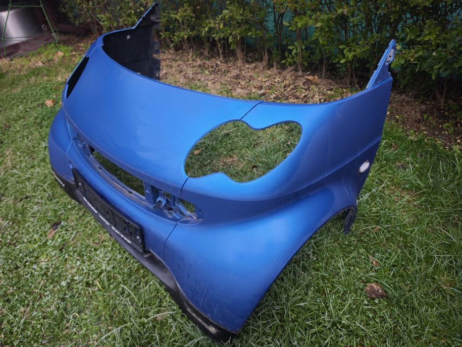 Продавам предна маска за Smart Кабриолет