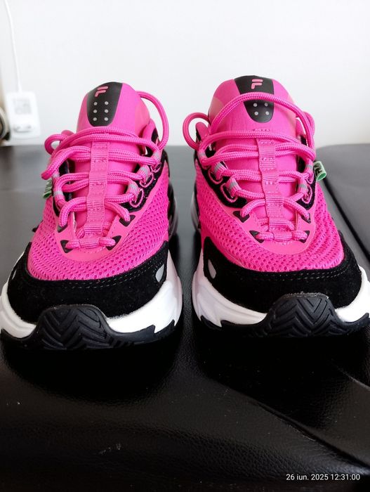 Adidași sport damă.