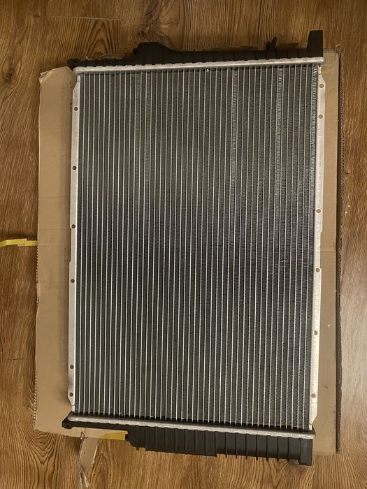 Радиатор БМВ e34/e32