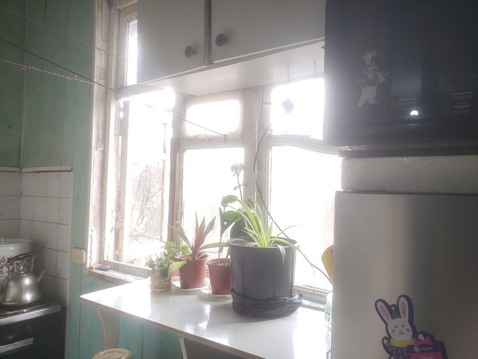 Учтепа 11 кв да, 1×2 квартира сотилади,