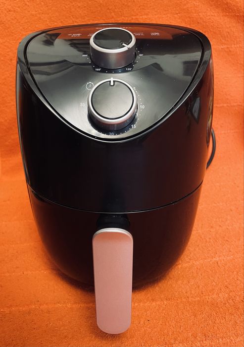 Airfryer friteuza cu aer cald