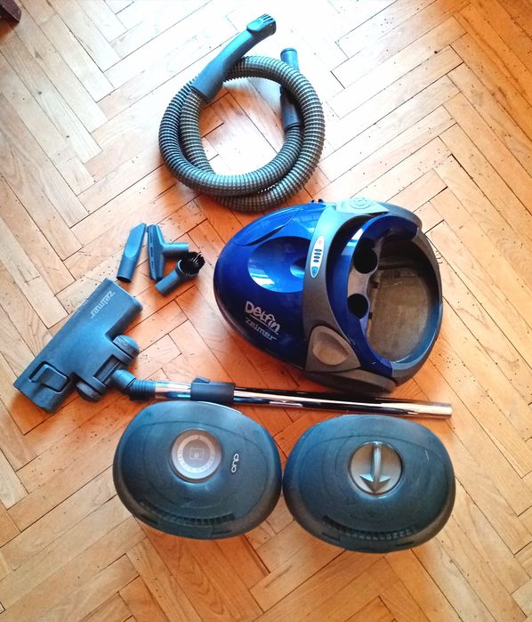 Работеща прахосмукачка Zelmer Delfin 819