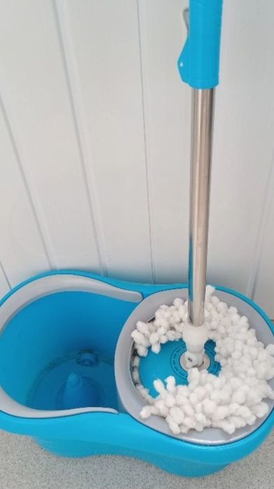 Шввбра с ведром и отжимом