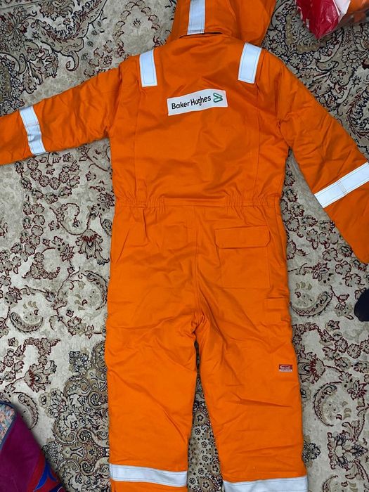 Спец одежда новая и есть бу