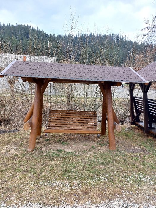 Mobilier rustic de grădină