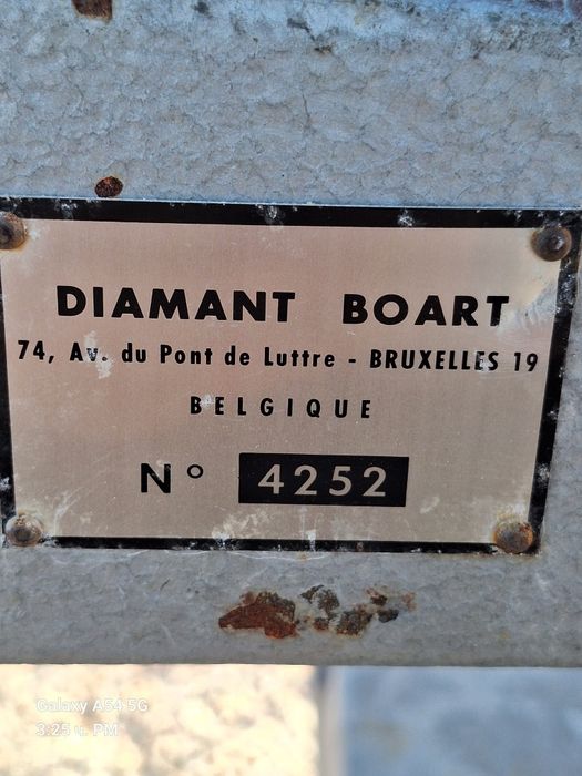 Машина за рязане с диамантен диск