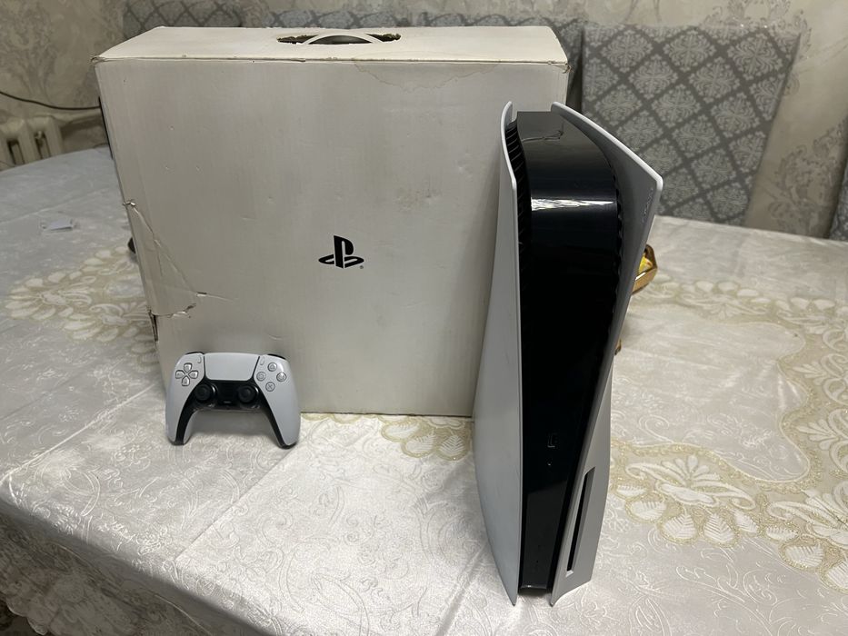 Playstation 5 с дисководом Fat с коробкой и играми