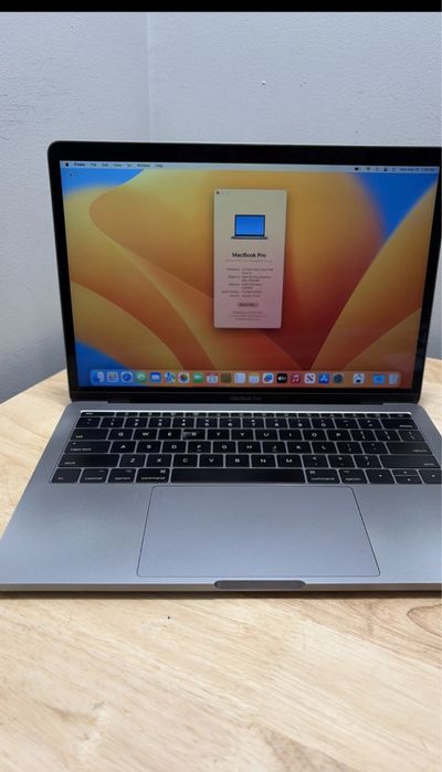 I6/256 Macbook Pro 2O17 256