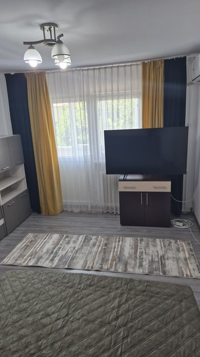 Garsonieră 36 mp | Mobilată & Utilată | Etaj 2 | Zona Sărari | 320 € | Craiova