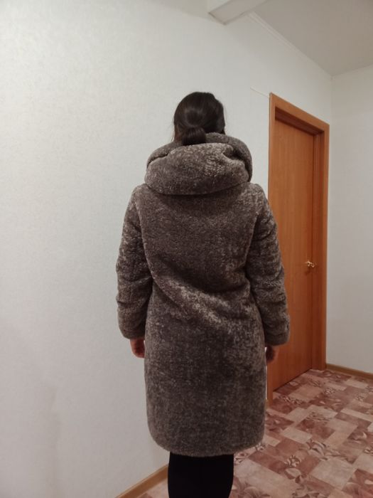 Шуба! Натуральная шерсть!
