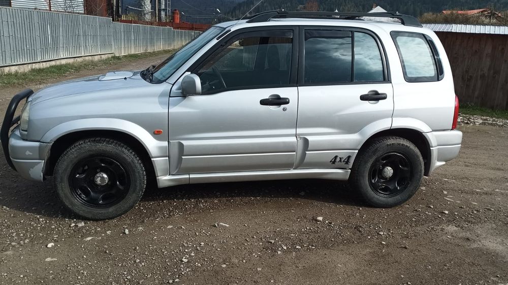 Vând Suzuki Grand Vitara
