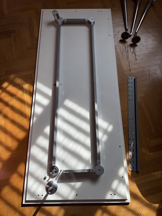 Birouri model deosebit
