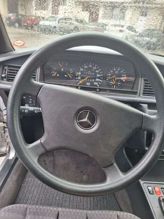 Mercedes E190 ,stare foarte bună,fiscalul se oferă pe loc