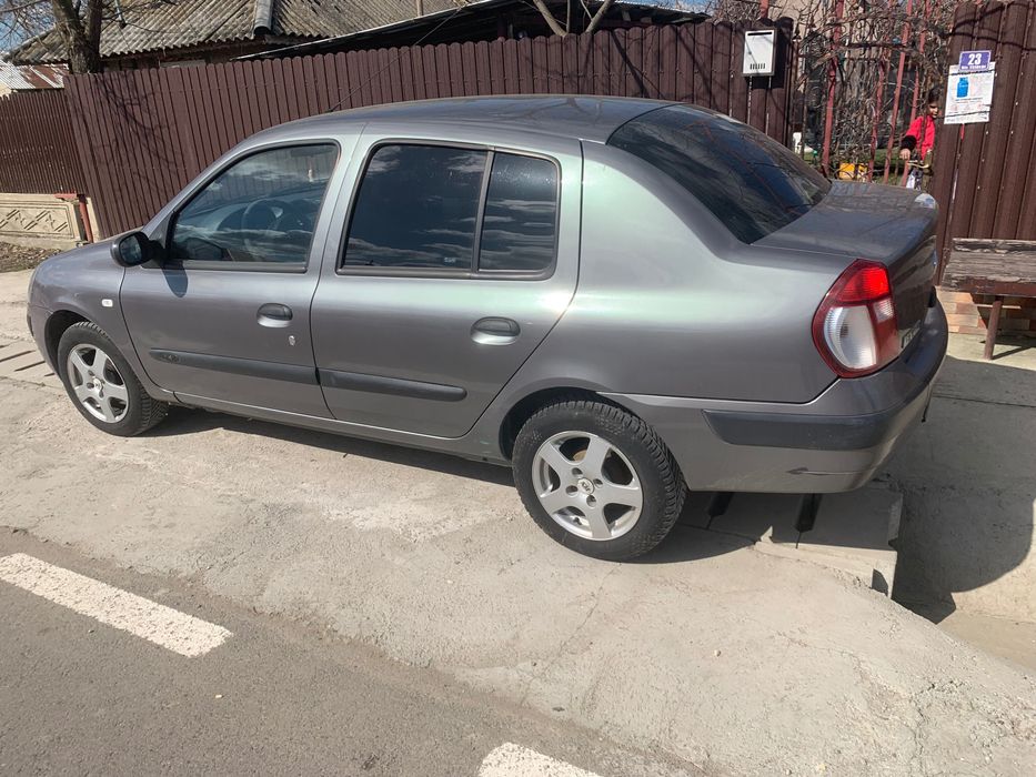 Vând Renault Clio 2005