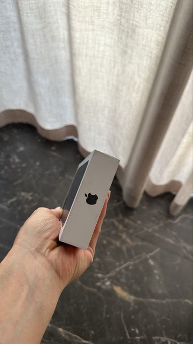 Новый не вскрывался iphone 17 256 eSim+sim