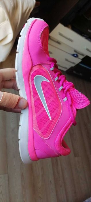 Дамски маратонки Nike , Дамски обувки Найк 39