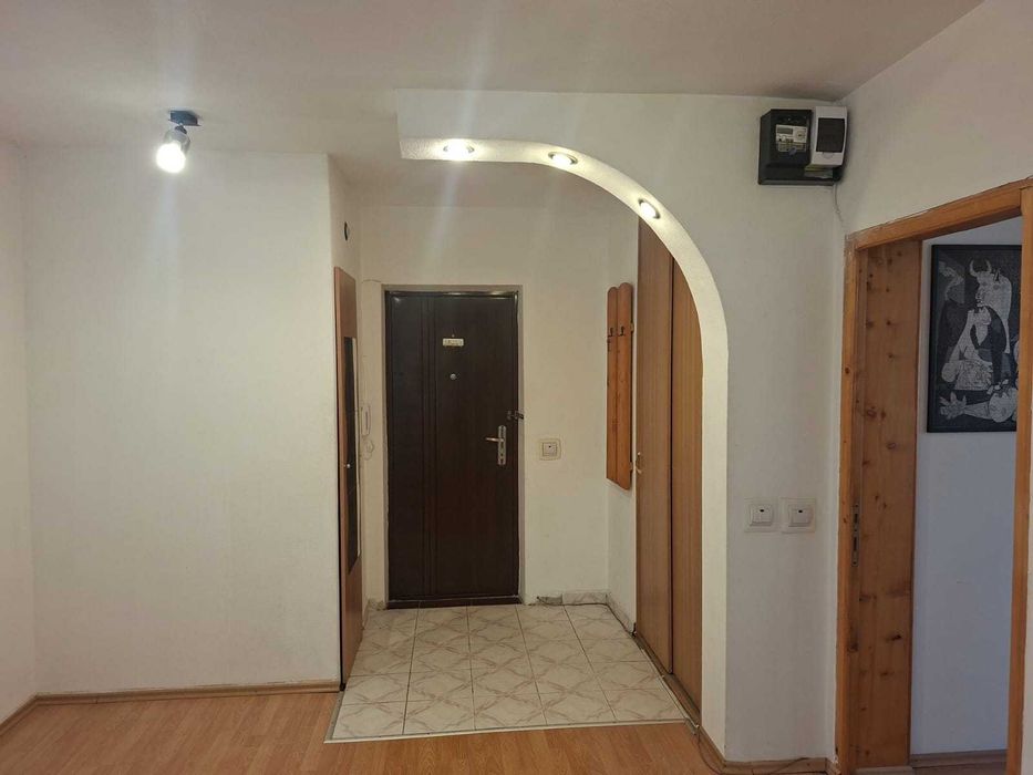 Apartament 2 camere decomandate plus living spatios, zonă centrală Calea Moșilor intre Bd. Dacia si Bd. Carol — fotografia 2